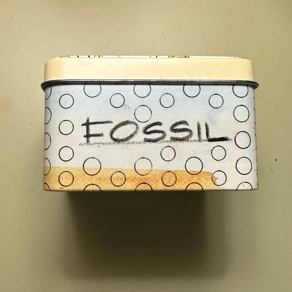 NIB Vintage Fossil Watch ‘04 - Picture 4 of 15